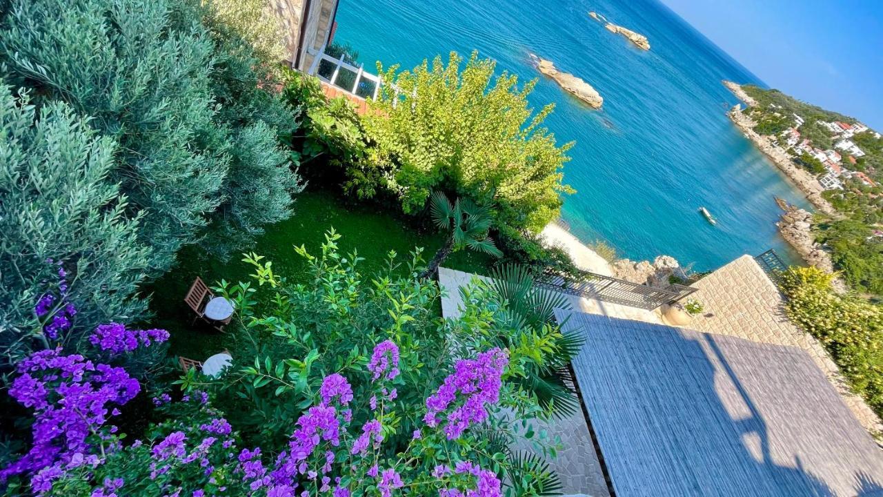 Le Petit Bonheur Apartment Улцин Екстериор снимка