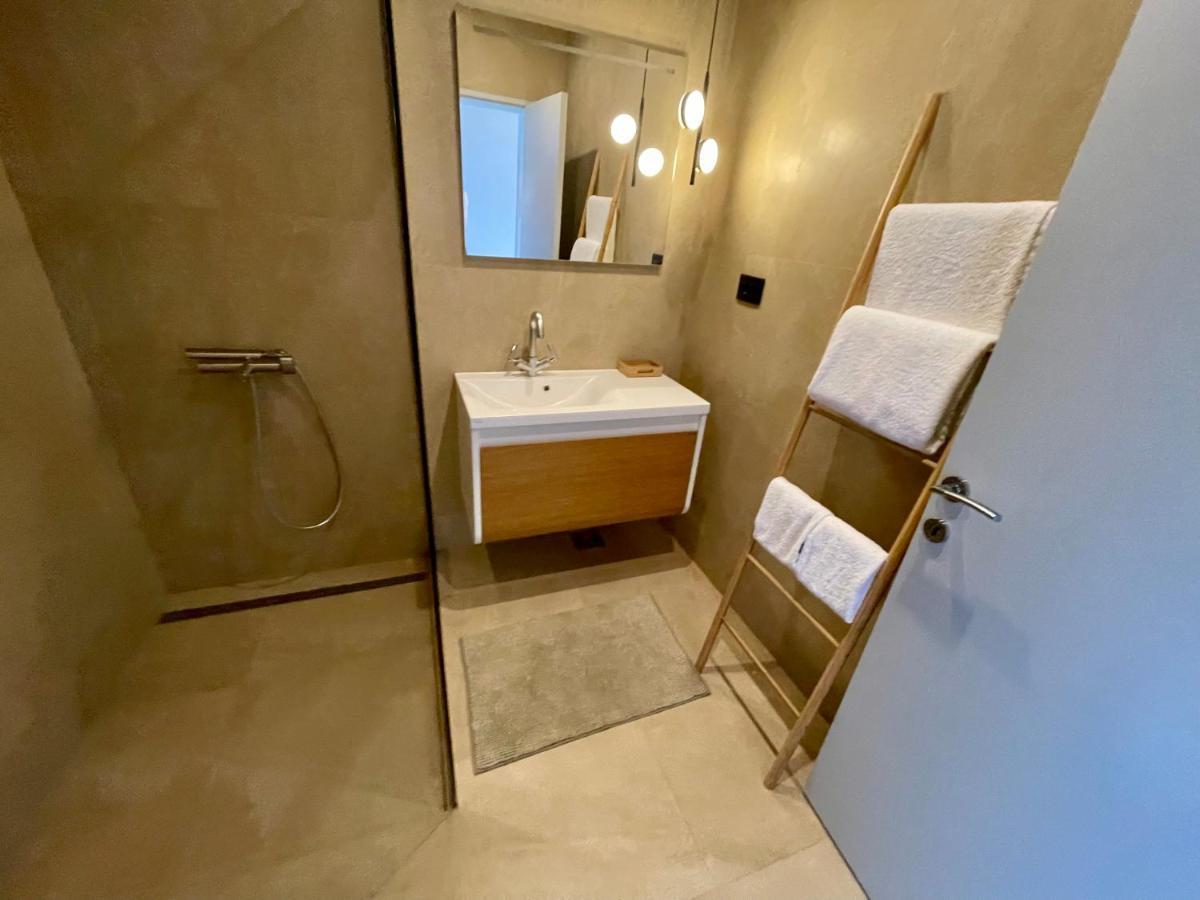 Le Petit Bonheur Apartment Улцин Екстериор снимка